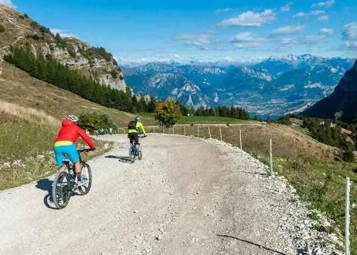 Dimora Borgo Gaon - Casa Elios Con Wi-fi E 3 Bagni Caprino Veronese